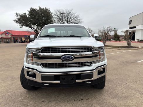 Used 2019 Ford F150 Lariat image 2