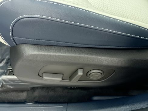 New 2027 Kia Carnival SX w/ Dark Edition Package FWD image 15