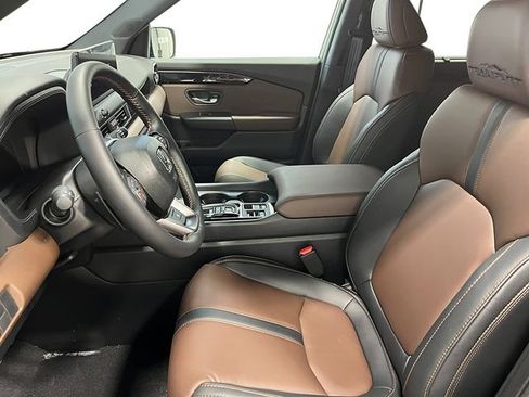 New 2026 Honda Pilot TrailSport image 16