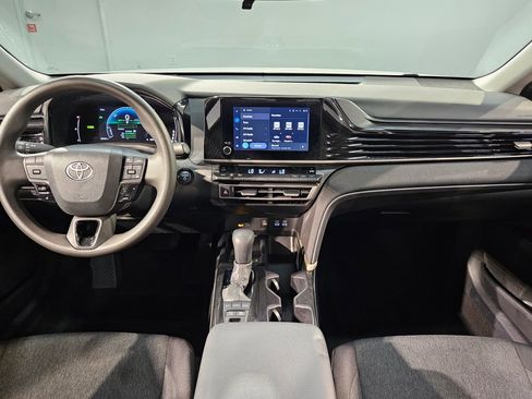 Certified 2025 Toyota Camry LE FWD image 10