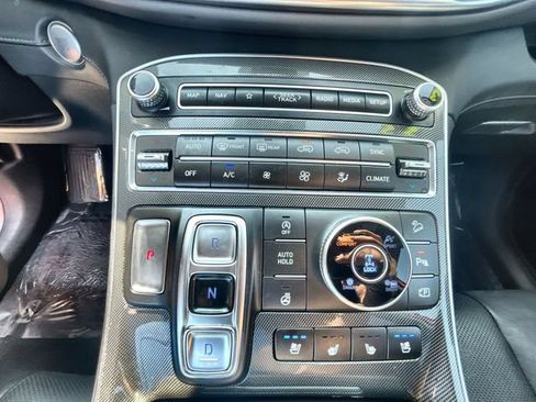 Used 2023 Hyundai Santa Fe Limited AWD/4WD image 18