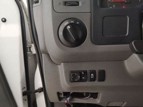 Used 2021 Nissan NV 2500 SV w/ Navigation Package image 12