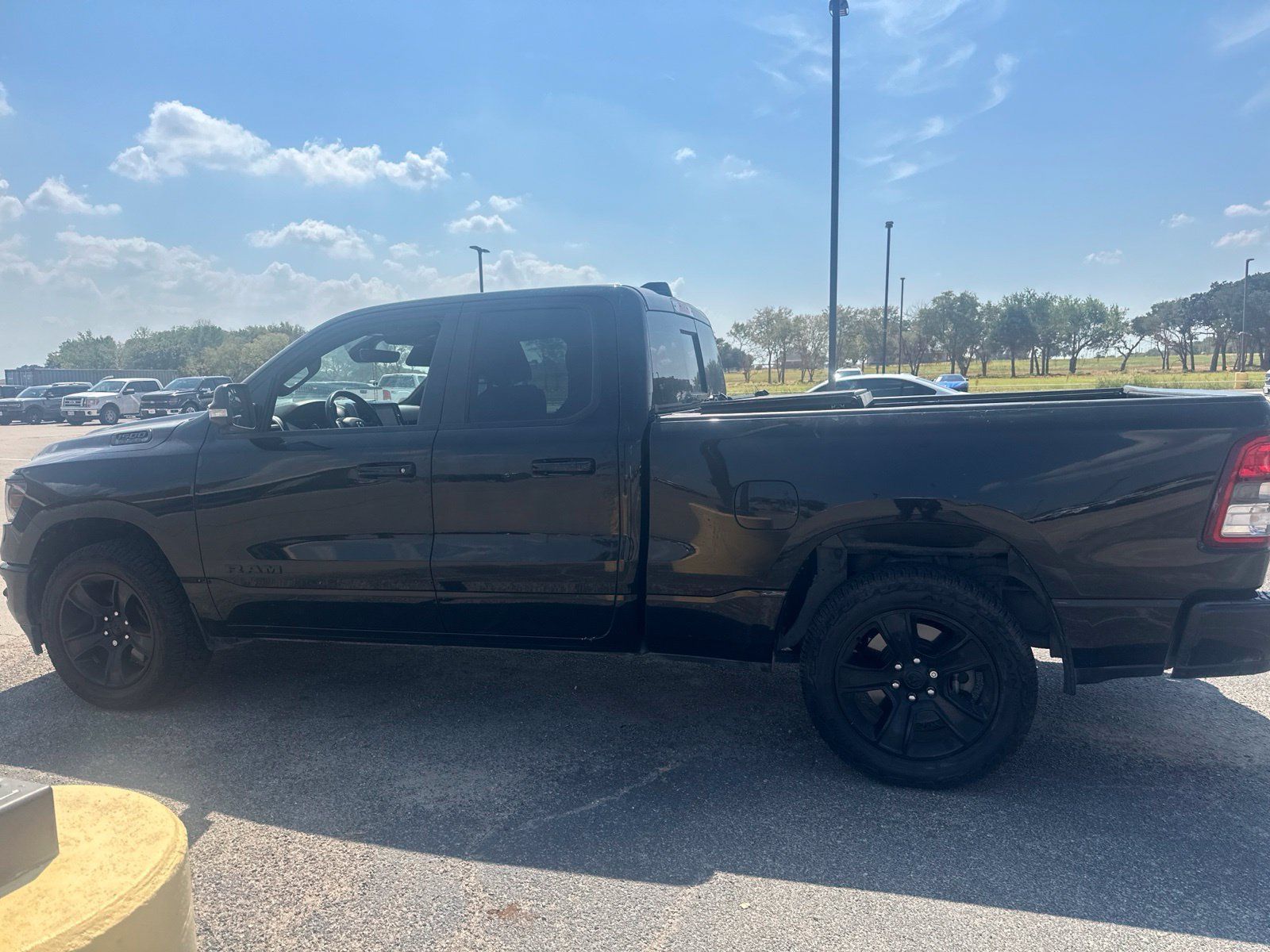 Used 2022 RAM 1500 Lone Star w/ Night Edition RWD image 8