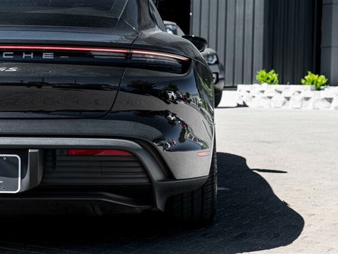 Used 2021 Porsche Taycan 4S AWD/4WD image 10