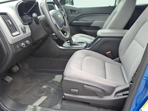 Used 2020 Chevrolet Colorado W/T w/ WT Convenience Package AWD/4WD image 20