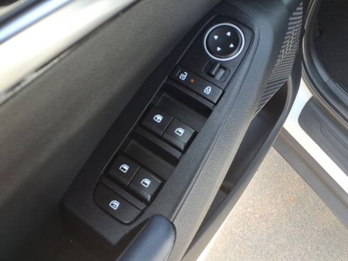 Used 2024 Kia Seltos S AWD/4WD image 18