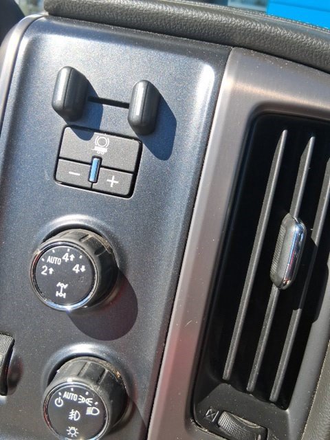 Used 2015 GMC Sierra 1500 SLE AWD/4WD image 16