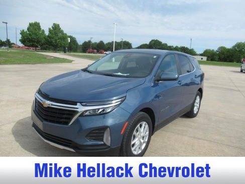 Used 2024 Chevrolet Equinox LT w/ LPO, Floor Liner Package FWD image 3