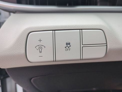 New 2026 Hyundai Elantra Limited image 27