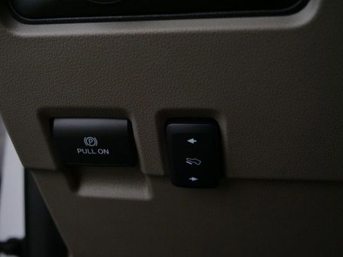 Used 2026 Ford F450 Platinum w/ Platinum Plus Package image 32