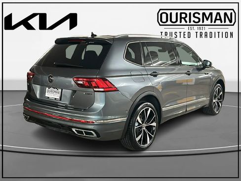 Used 2023 Volkswagen Tiguan SEL R-Line image 4