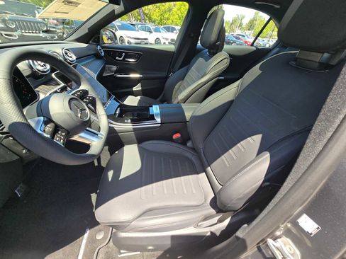 Used 2025 Mercedes-Benz C 300 4MATIC Sedan image 24