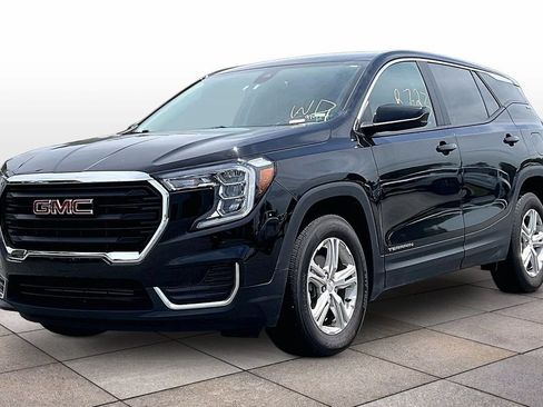 Used 2024 GMC Terrain SLE FWD image 12