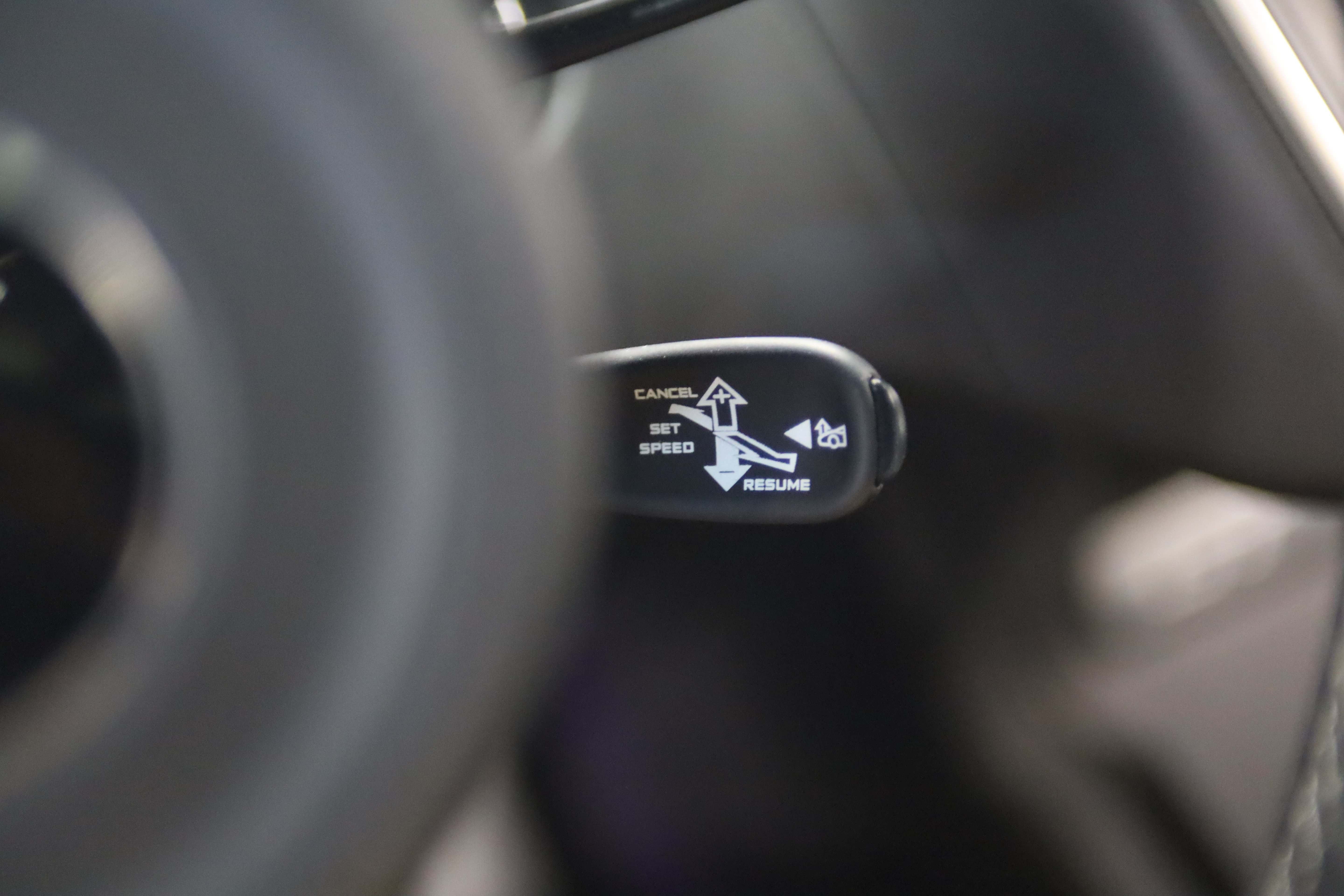 Used 2023 McLaren GT RWD image 26