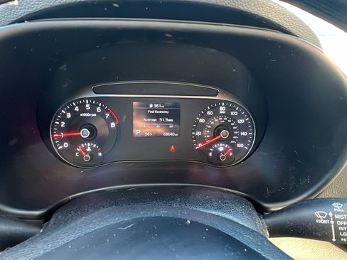 Used 2020 Kia Soul LX image 28