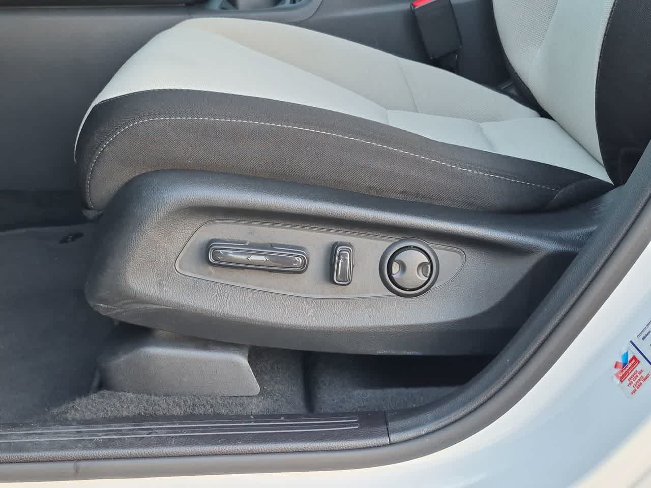 Used 2025 Honda CR-V EX image 17
