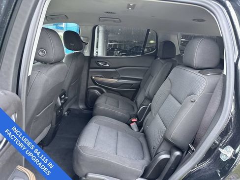 Used 2023 GMC Acadia SLE w/ Driver Convenience Package FWD image 27