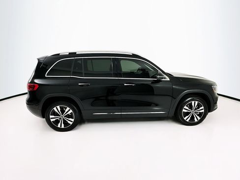 Used 2025 Mercedes-Benz GLB 250 image 9