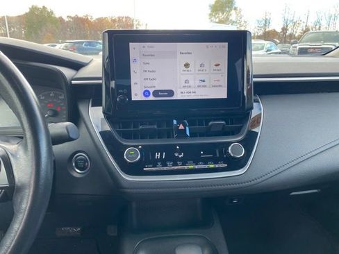 Used 2023 Toyota Corolla SE image 9