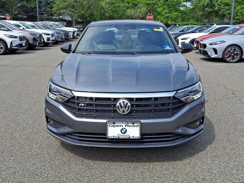 Used 2020 Volkswagen Jetta R-Line w/ R-Line Cold Weather Package FWD image 2