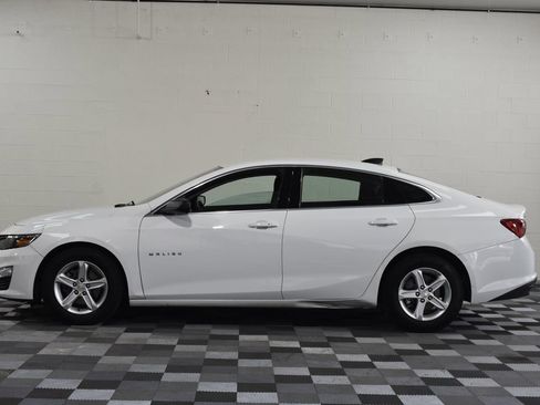 Used 2023 Chevrolet Malibu LS image 2