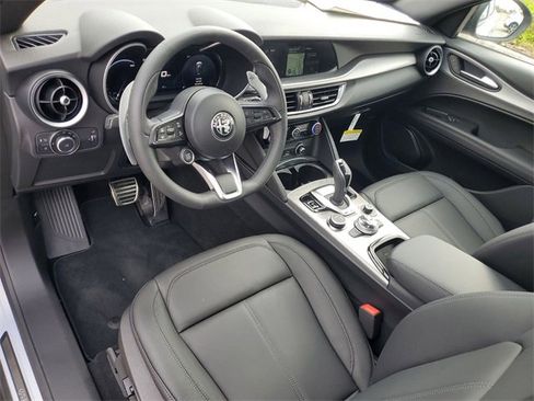 New 2025 Alfa Romeo Stelvio Sprint w/ Convenience Package image 24