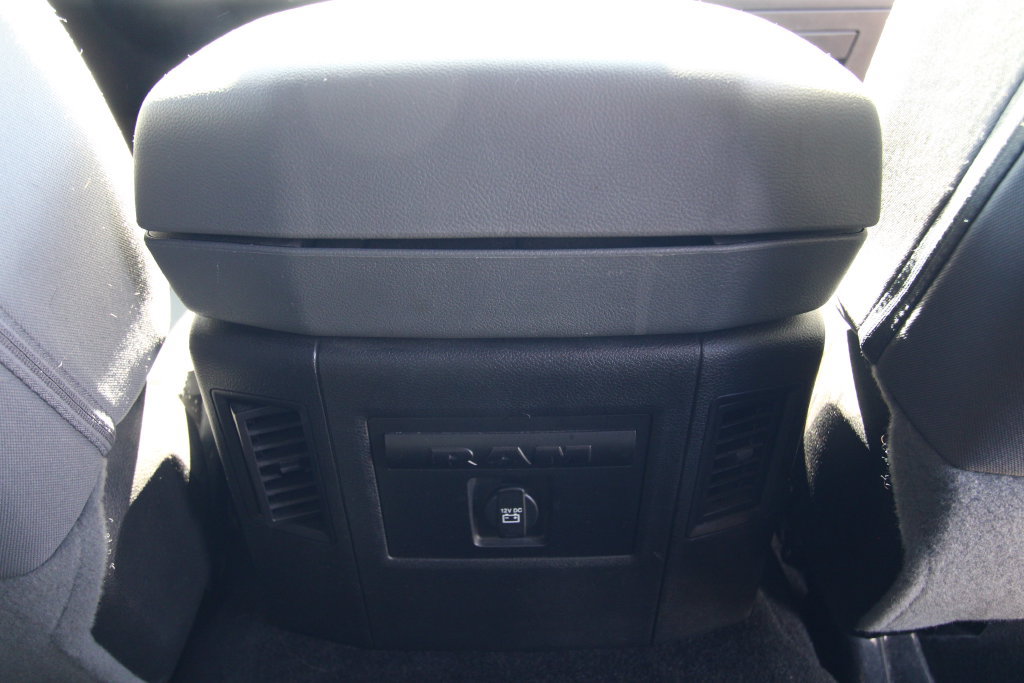 Used 2018 RAM 1500 Big Horn AWD/4WD image 34