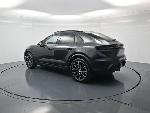 Used 2024 Porsche Macan 4 Electric image 3