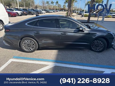 Certified 2025 Hyundai Sonata Limited image 12