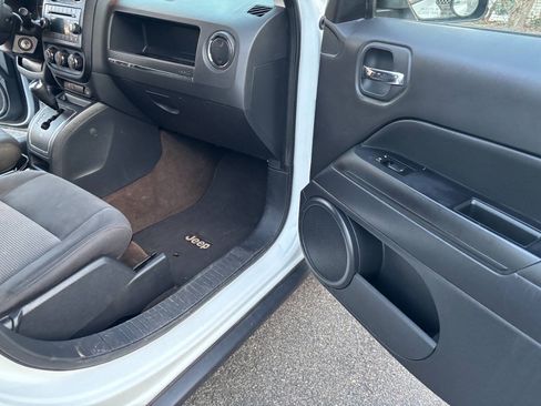 Used 2015 Jeep Patriot Sport w/ Power Value Group AWD/4WD image 25