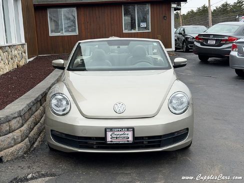 Used 2015 Volkswagen Beetle 1.8T FWD image 18