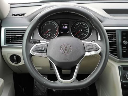Used 2021 Volkswagen Atlas SE w/ Panoramic Sunroof Package FWD image 33
