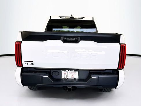Used 2025 Toyota Tundra SR5 w/ SR5 Convenience Package AWD/4WD image 8