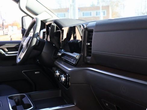 New 2026 GMC Sierra 2500 SLT w/ SLT Convenience Package image 10