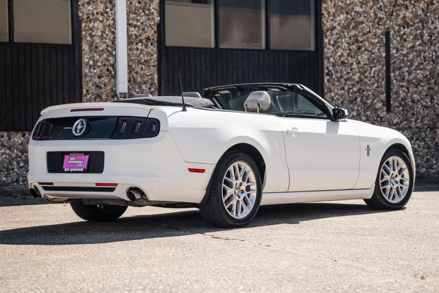 Used 2013 Ford Mustang Premium RWD image 43