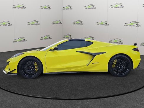 Used 2023 Chevrolet Corvette Z06 w/ Z07 Performance Package image 15