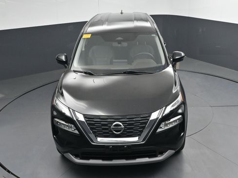 Used 2021 Nissan Rogue SV image 32