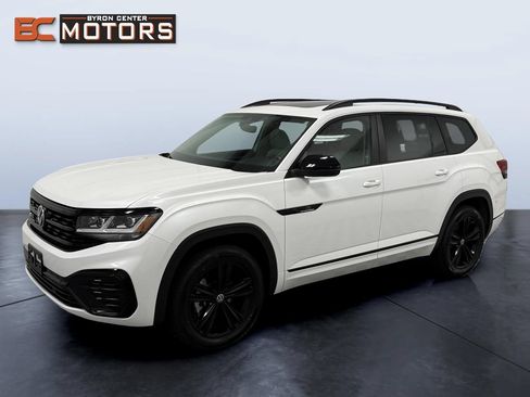 Used 2023 Volkswagen Atlas SEL R-Line AWD/4WD image 1