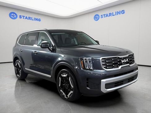 Used 2024 Kia Telluride S image 13