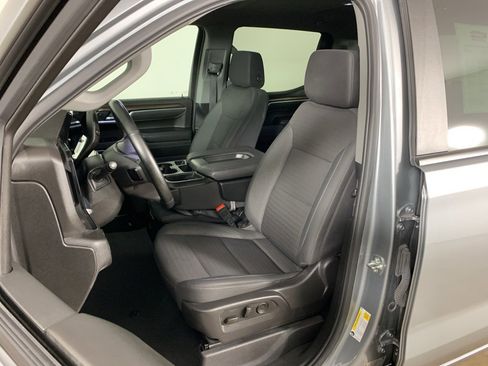 Used 2025 Chevrolet Silverado 1500 LT image 27