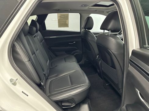 Used 2023 Hyundai Tucson SEL w/ Convenience Package image 16