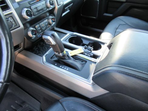 Used 2020 Ford F150 Platinum AWD/4WD image 19