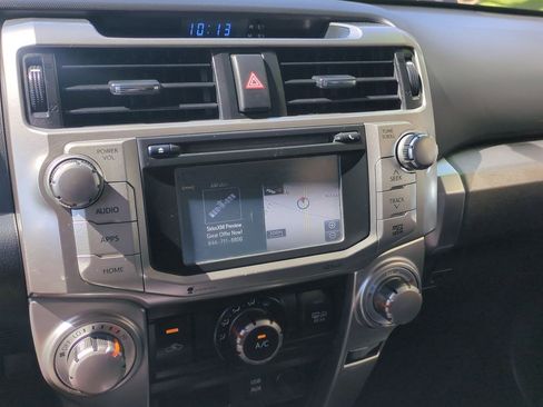 Used 2016 Toyota 4Runner SR5 Premium RWD image 16