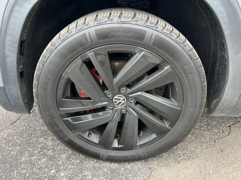 Used 2020 Volkswagen Atlas Cross Sport SE FWD image 8