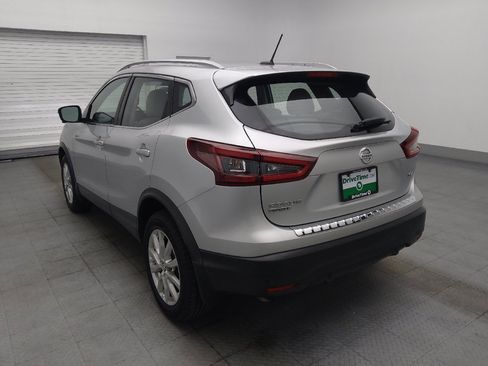 Used 2021 Nissan Rogue Sport SV w/ Technology Package FWD image 5