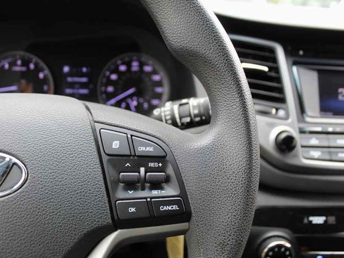 Used 2017 Hyundai Tucson SE FWD image 17
