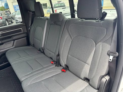Used 2023 RAM 1500 Big Horn AWD/4WD image 32