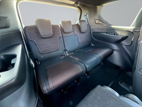New 2026 Nissan Armada Platinum AWD/4WD image 32