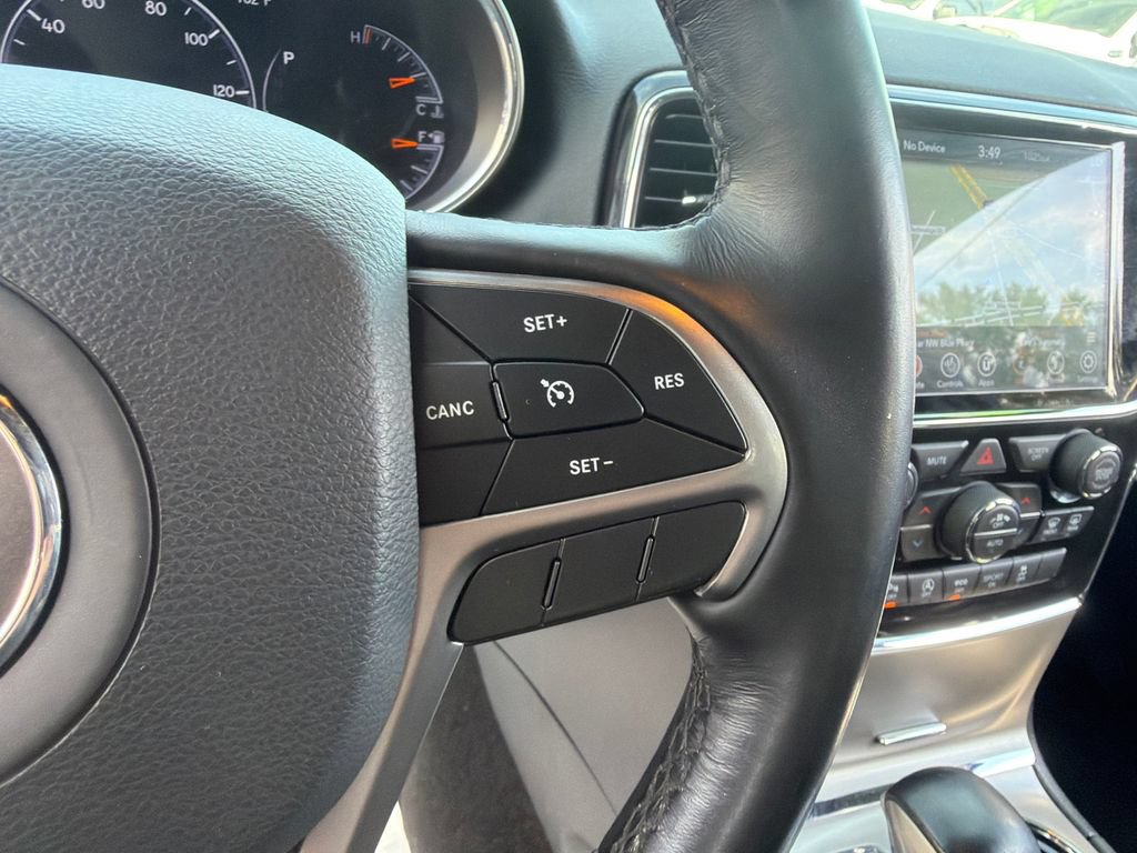 Used 2022 Jeep Grand Cherokee Limited w/ Tech Group AWD/4WD image 21
