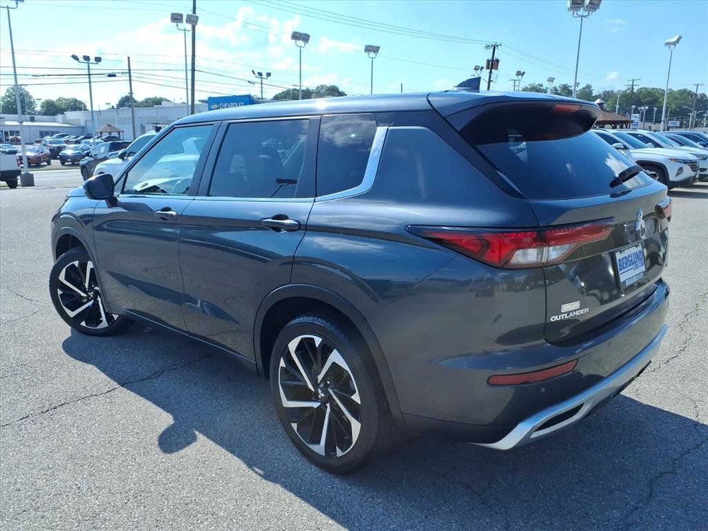 Used 2024 Mitsubishi Outlander SE AWD/4WD image 6